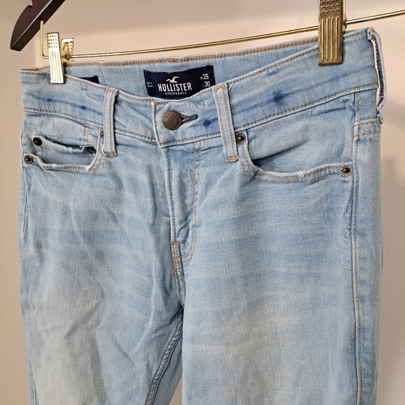 Hollister | Light blue woman's skinny Jean with styled rips - Picture 2 of 9